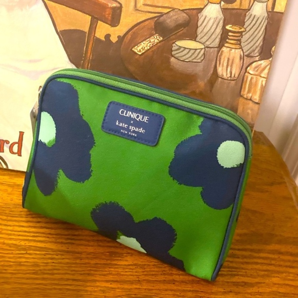 Clinique x Kate Spade Cosmetic Bag Green & Navy  Floral NWT